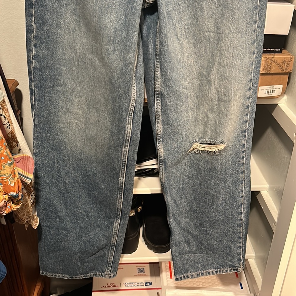 BDG Mid-Vintage Wash 90s Baggy Boyfriend Jeans - Picture 5 of 9